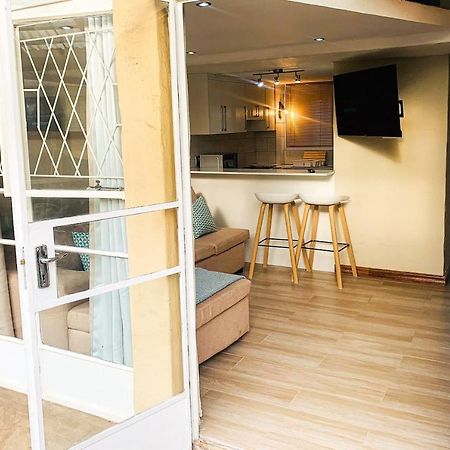 The Loft@Santorini Apartment Pretoria Exterior photo